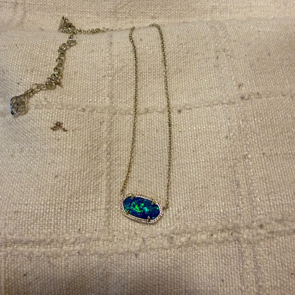Kendra Scott Silver Necklace with Blue Sparkly Gemstone